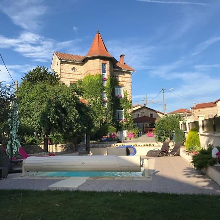 Belle Maison De Famille Villa Usson-en-Forez Екстериор снимка